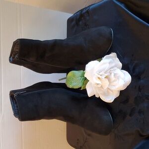 Diba Black Faux Suede Block Heel Ankle Booties, Size 10